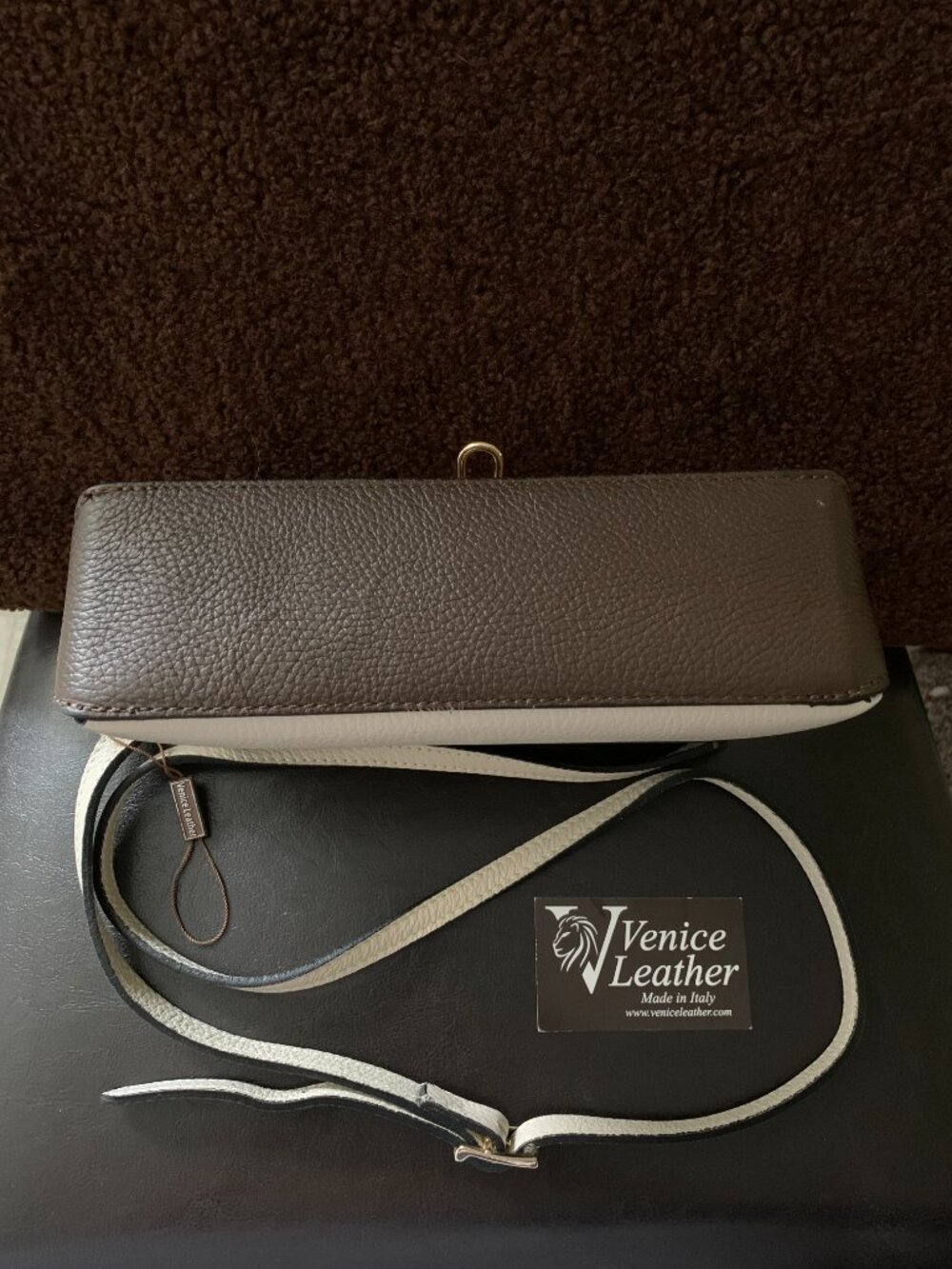 purse - Picture 3 of 6